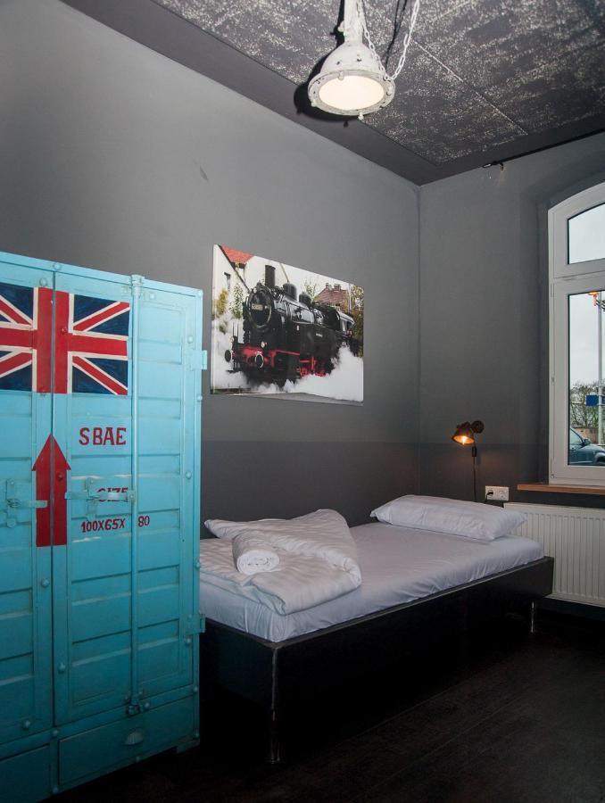 זול Hostel Am Bahnhof מראה חיצוני תמונה